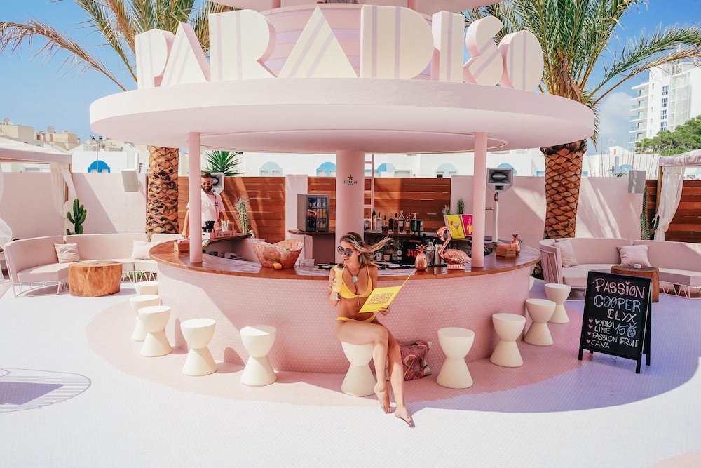 Paradiso Ibiza Art Hotel - Adults Only — Restaurant & bars in San Antonio, Balearic Islands