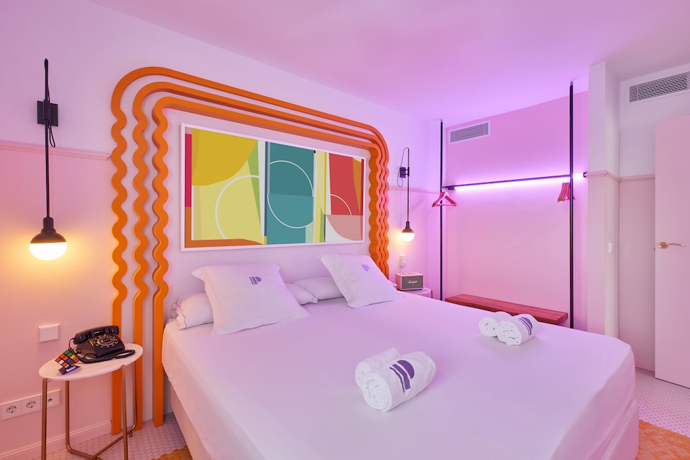 Paradiso Ibiza Art Hotel - Adults Only — Hotel rooms in San Antonio, Balearic Islands