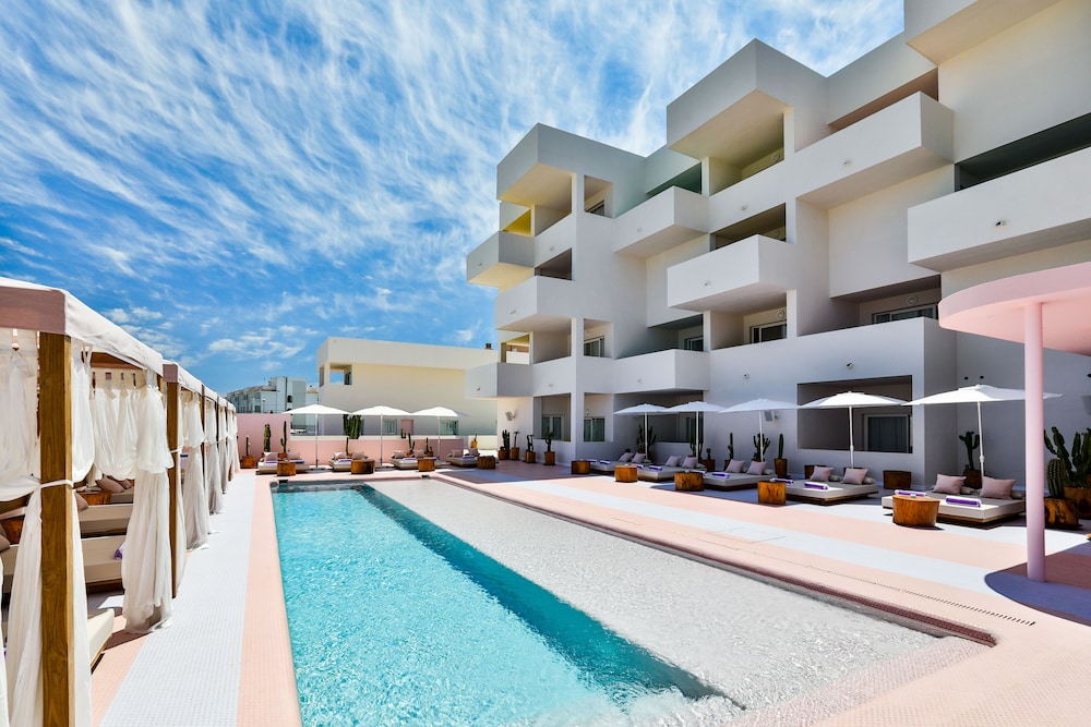 Paradiso Ibiza Art Hotel - Adults Only — Swimming pool in San Antonio, Balearic Islands
