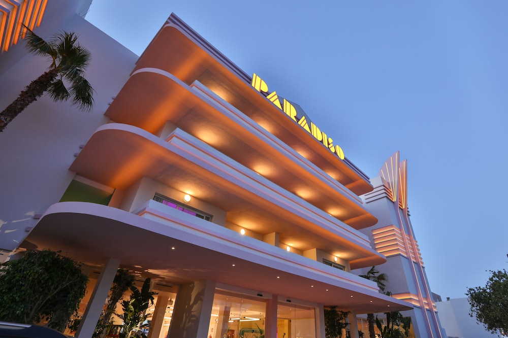 Paradiso Ibiza Art Hotel - Adults Only — Hotel building in San Antonio, Balearic Islands