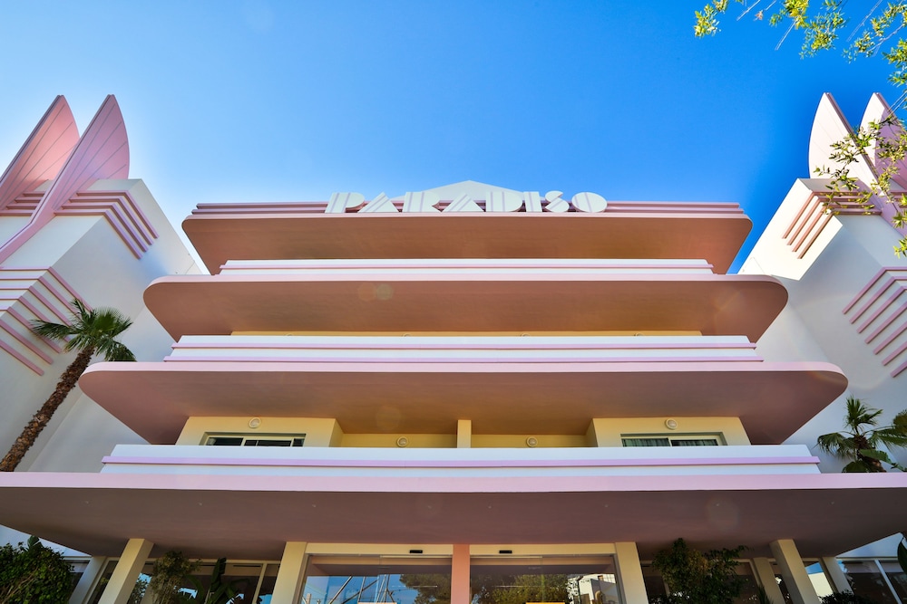 Paradiso Ibiza Art Hotel - Adults Only — Hotel building in San Antonio, Balearic Islands