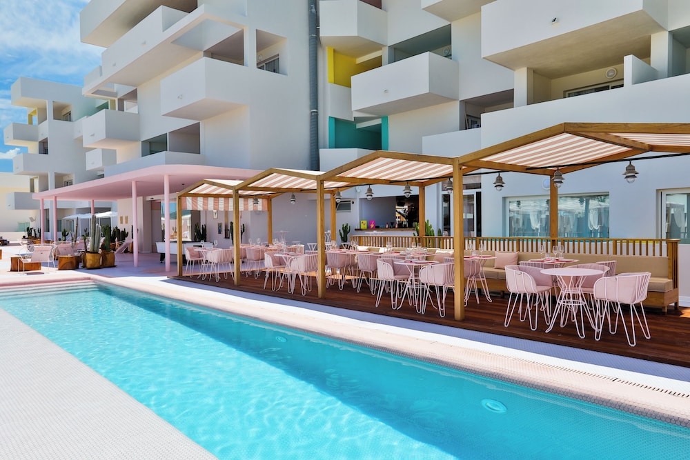 Paradiso Ibiza Art Hotel - Adults Only — Restaurant & bars in San Antonio, Balearic Islands