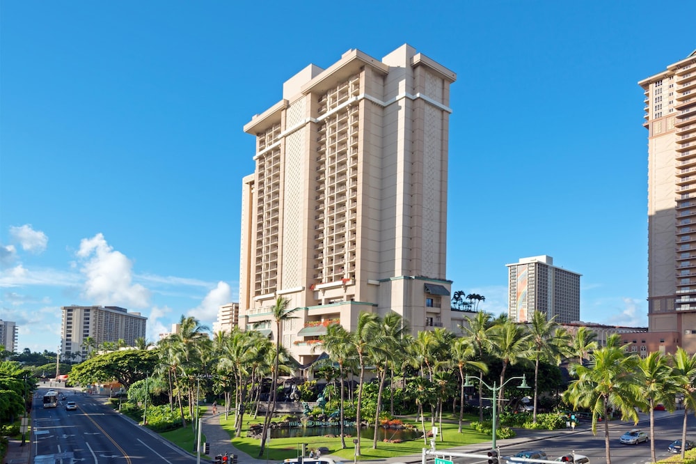 Hilton Grand Vacations Club at Hilton Hawaiian Village — Main photo in Honolulu, Hawaii