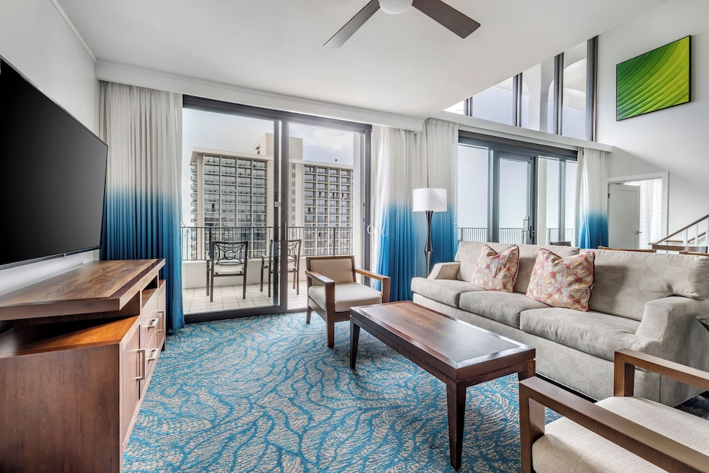Hilton Grand Vacations Club at Hilton Hawaiian Village — Hotel rooms in Honolulu, Hawaii
