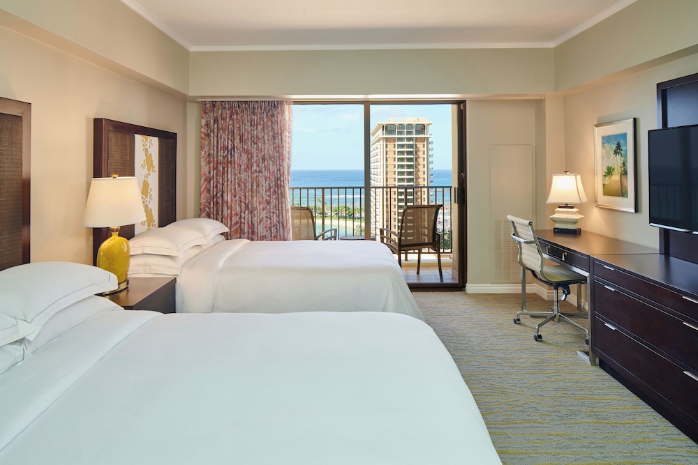 Hilton Grand Vacations Club at Hilton Hawaiian Village — Hotel rooms in Honolulu, Hawaii