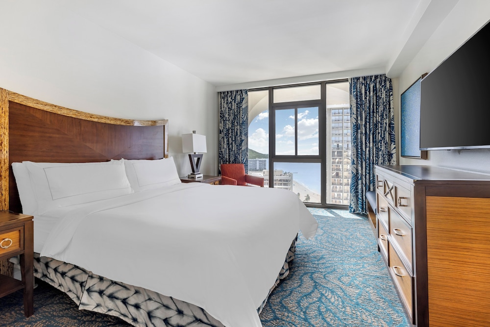 Hilton Grand Vacations Club at Hilton Hawaiian Village — Hotel rooms in Honolulu, Hawaii