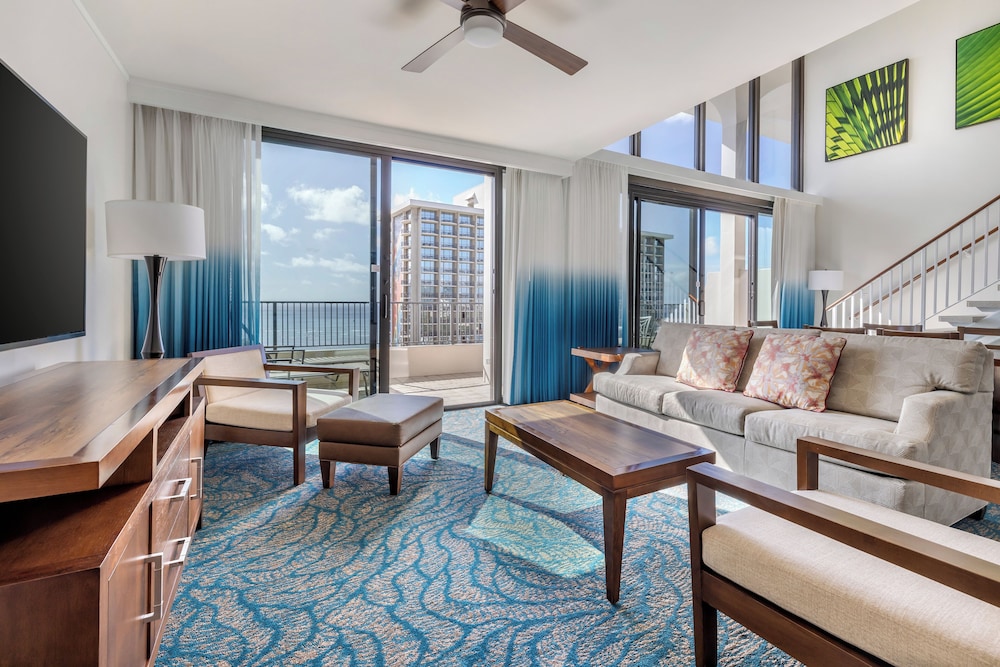 Hilton Grand Vacations Club at Hilton Hawaiian Village — Hotel rooms in Honolulu, Hawaii