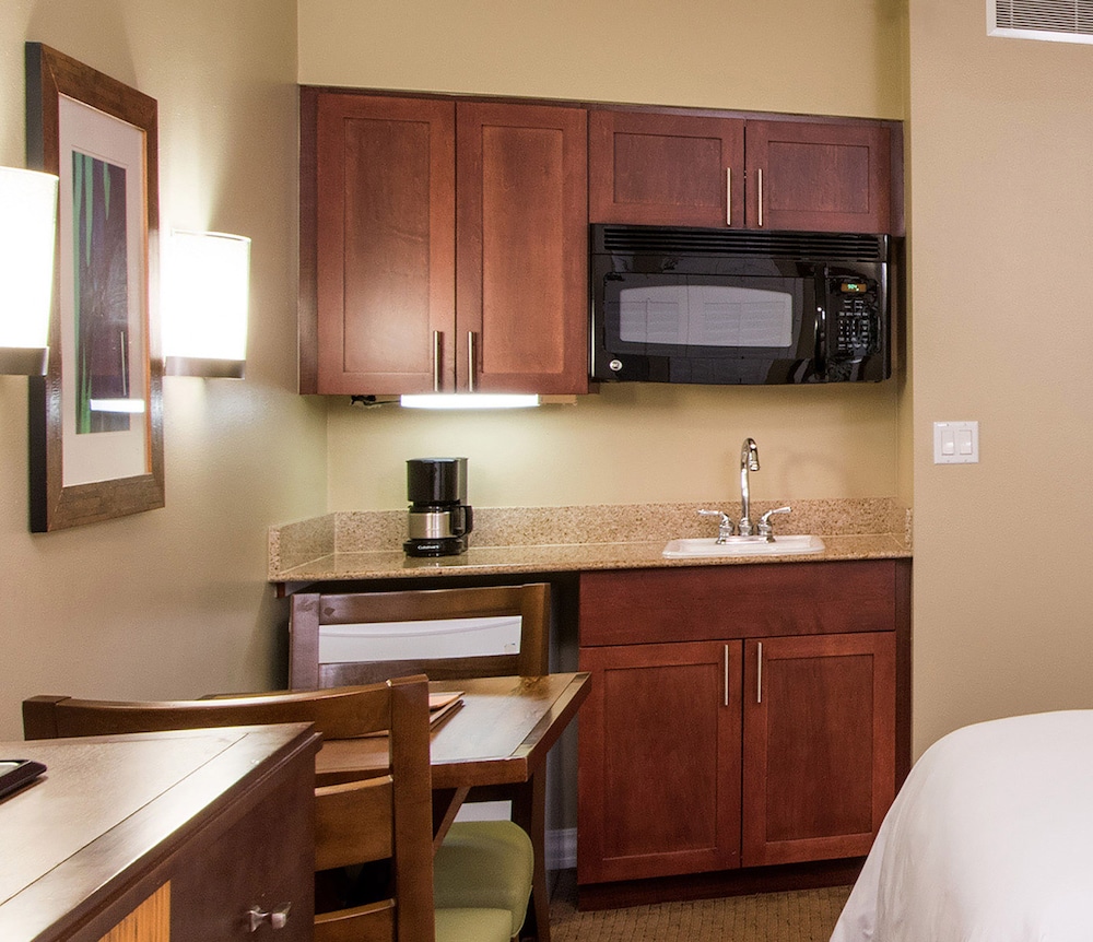 Hilton Grand Vacations Club at Hilton Hawaiian Village — Hotel rooms in Honolulu, Hawaii