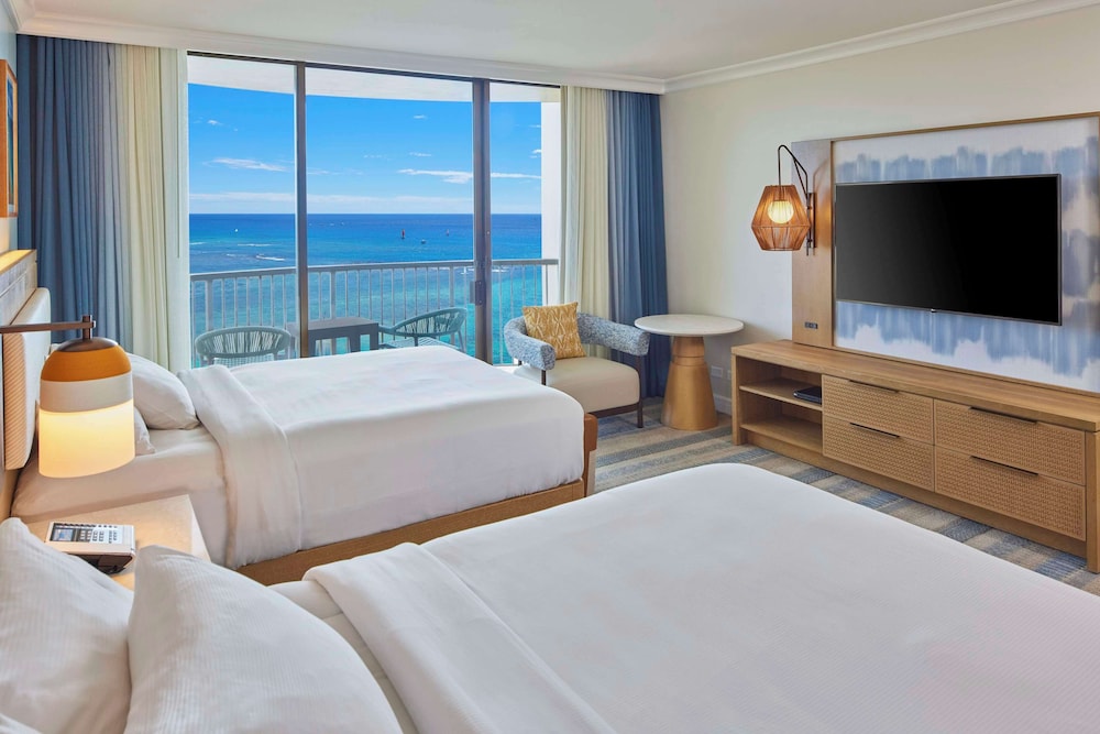 Hilton Hawaiian Village Waikiki Beach Resort — Hotel rooms in Honolulu, Hawaii