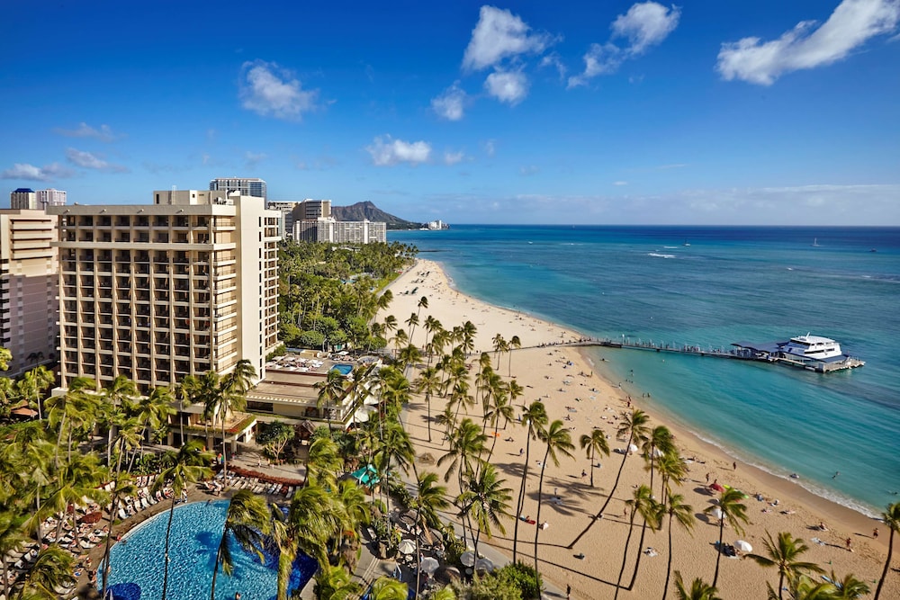 Hilton Hawaiian Village Waikiki Beach Resort — Attractions in the area in Honolulu, Hawaii