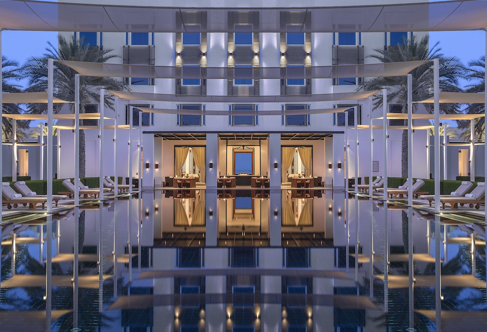 The Chedi Muscat — Swimming pool in Muscat, Muscat