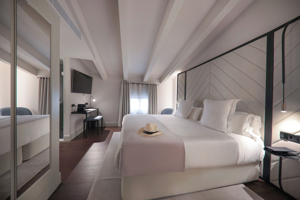 Summum Boutique Hotel, member of Meliá Collection — Hotel rooms in Palma de Mallorca, Balearic Islands