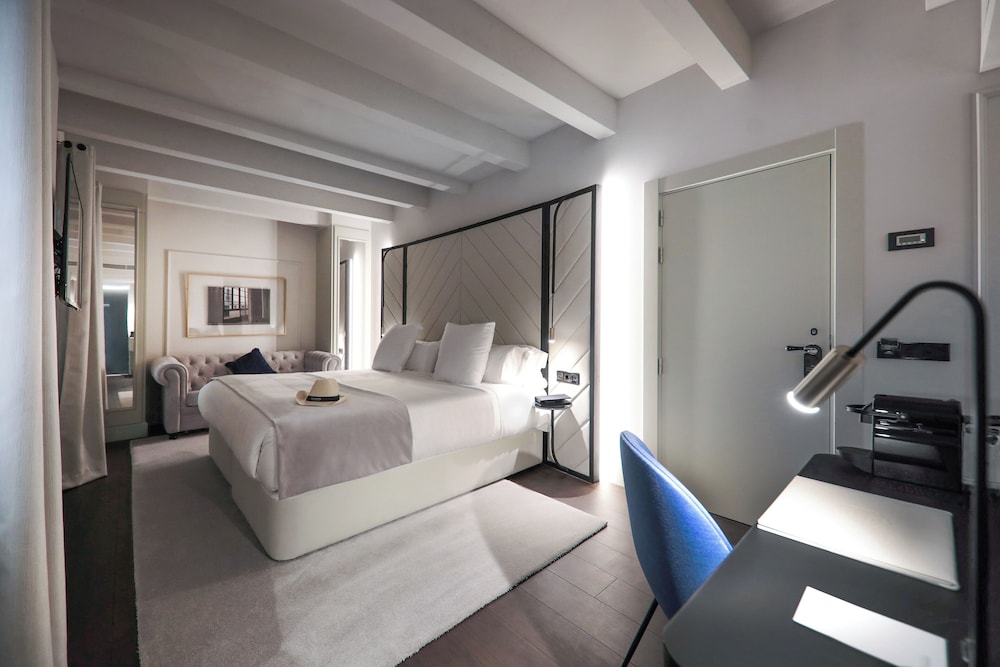 Summum Boutique Hotel, member of Meliá Collection — Hotel rooms in Palma de Mallorca, Balearic Islands