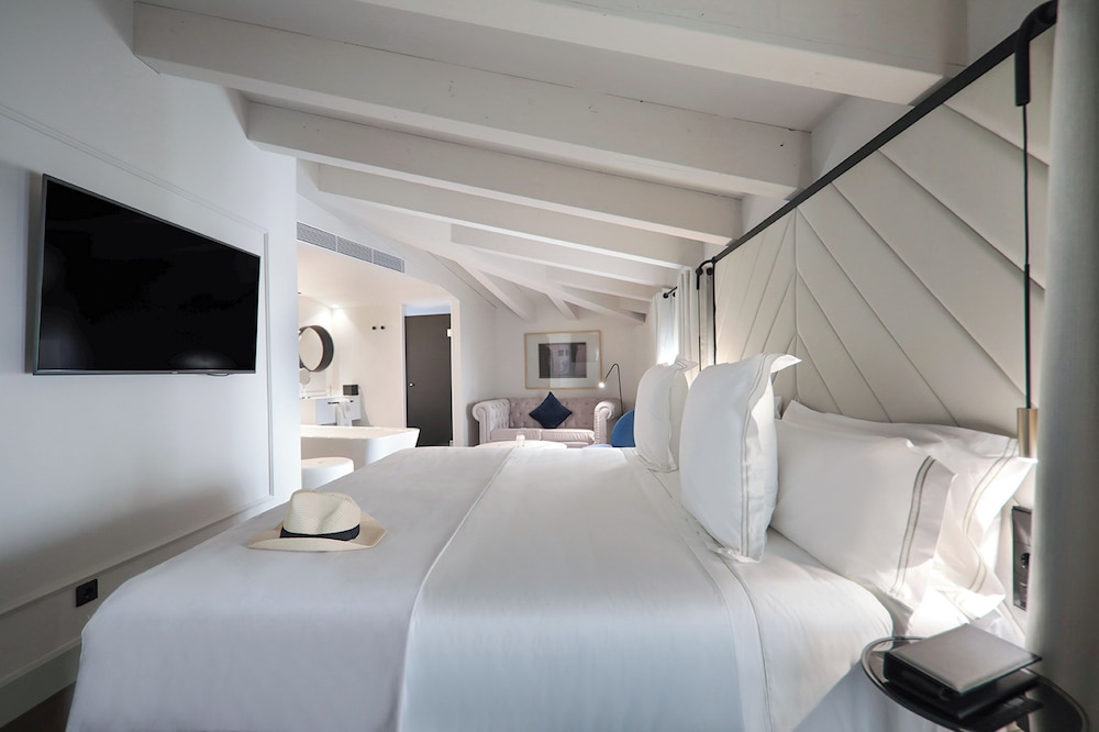 Summum Boutique Hotel, member of Meliá Collection — Hotel rooms in Palma de Mallorca, Balearic Islands