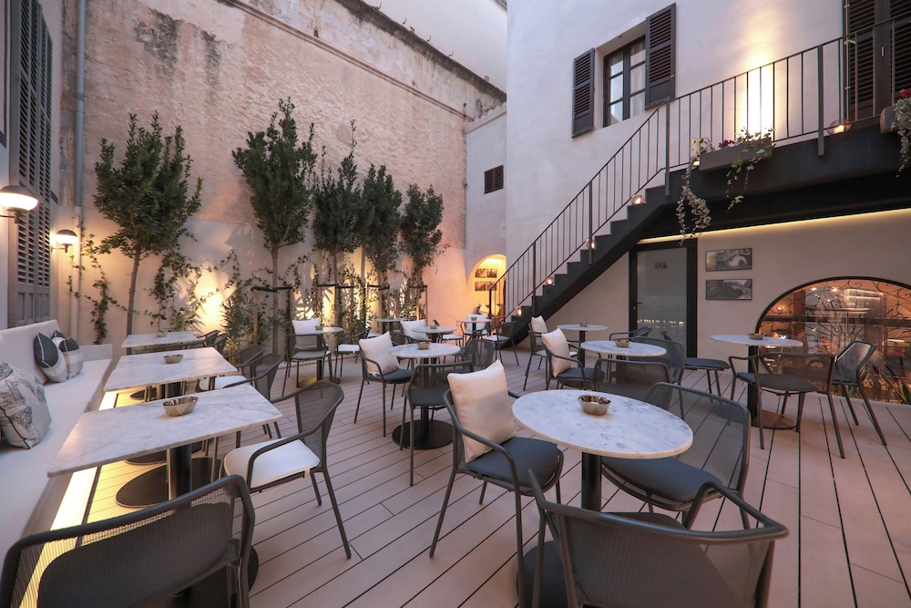 Summum Boutique Hotel, member of Meliá Collection — Restaurant & bars in Palma de Mallorca, Balearic Islands