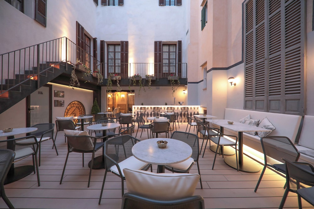 Summum Boutique Hotel, member of Meliá Collection — Restaurant & bars in Palma de Mallorca, Balearic Islands