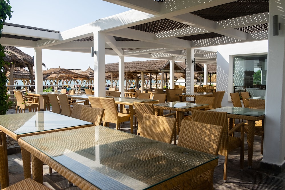 The Orangers Beach Resort and Bungalows - All Inclusive — Restaurant & bars in Hammamet, Nabeul