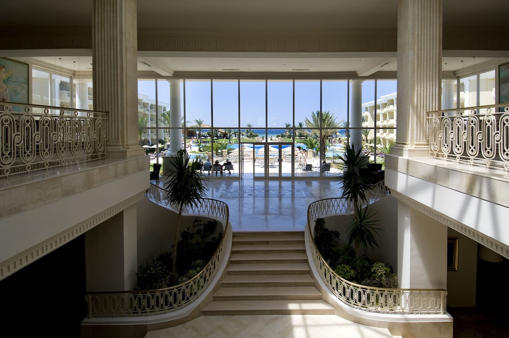 Royal Thalassa Monastir — Hotel building in Skanes inc. Monastir, Monastir