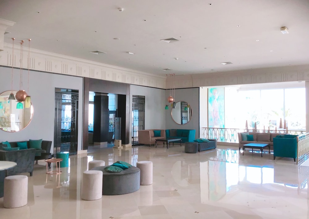 Royal Thalassa Monastir — Hotel building in Skanes inc. Monastir, Monastir