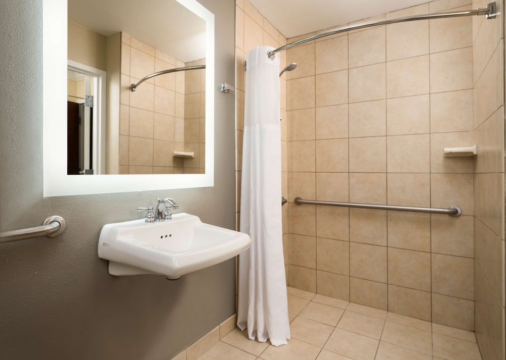 Hilton Clearwater Beach Resort & Spa — Hotel rooms in Clearwater, Florida
