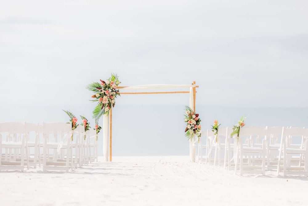 Hilton Clearwater Beach Resort & Spa — Beach in Clearwater, Florida