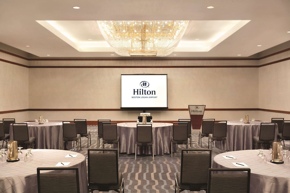 Hilton Boston Logan Airport — Hotel building in Boston, Massachusetts