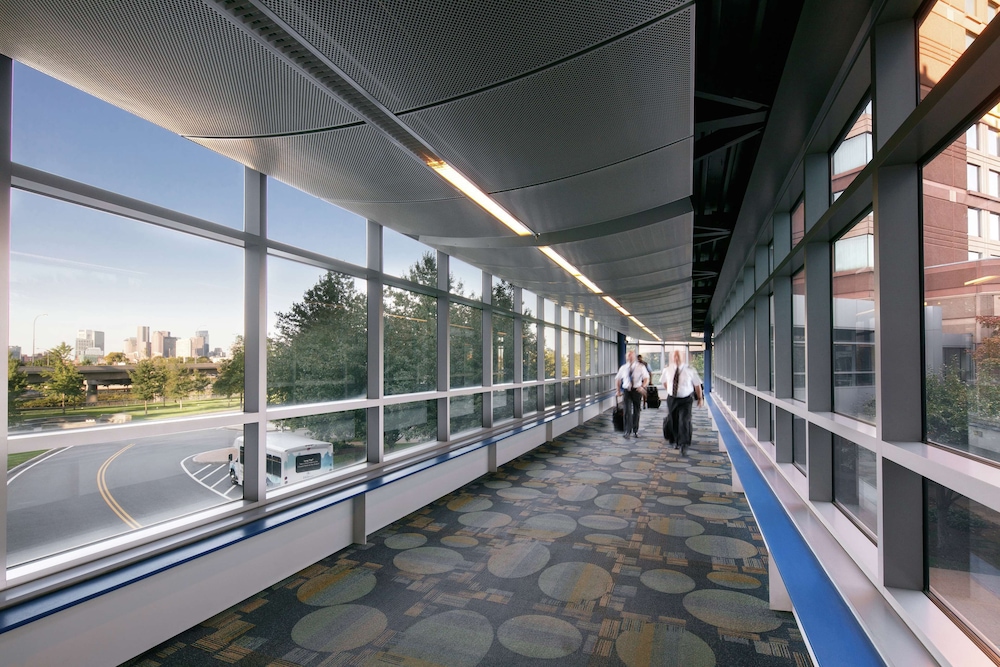 Hilton Boston Logan Airport — Hotel building in Boston, Massachusetts