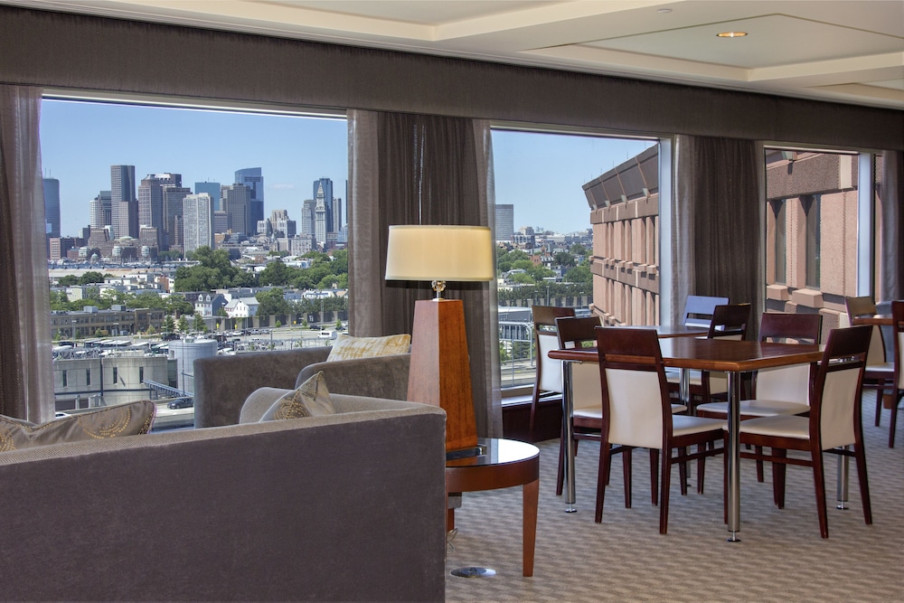 Hilton Boston Logan Airport — Hotel rooms in Boston, Massachusetts