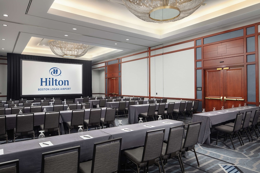 Hilton Boston Logan Airport — Hotel building in Boston, Massachusetts