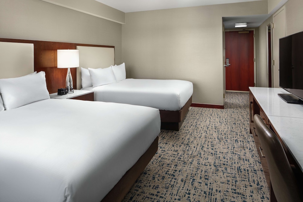 Hilton Boston Logan Airport — Hotel rooms in Boston, Massachusetts