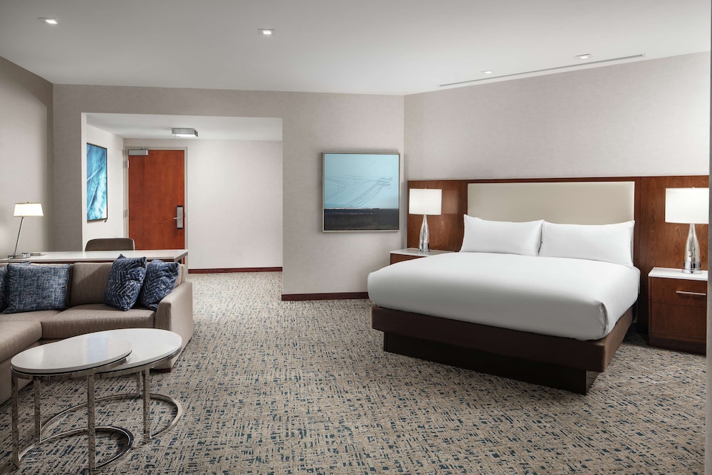 Hilton Boston Logan Airport — Hotel rooms in Boston, Massachusetts