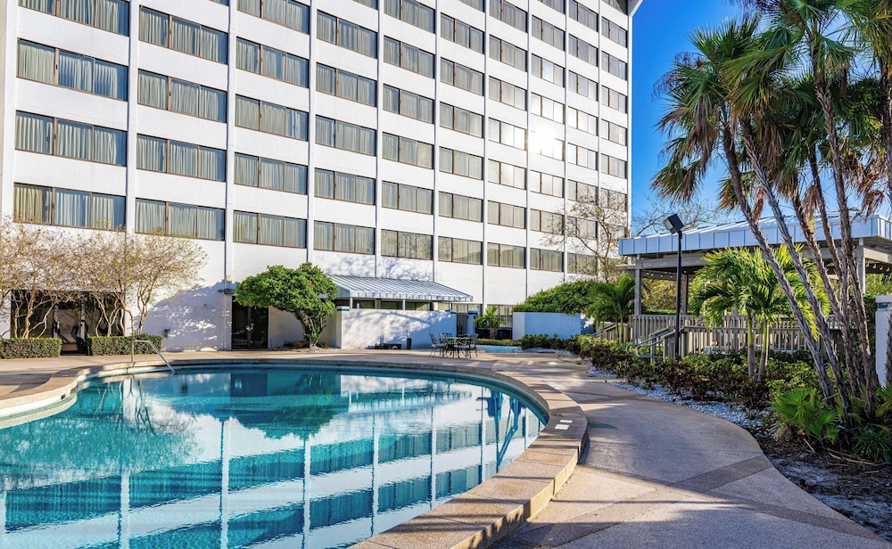 Hilton Tampa Airport Westshore — Hotel building in Tampa, Florida