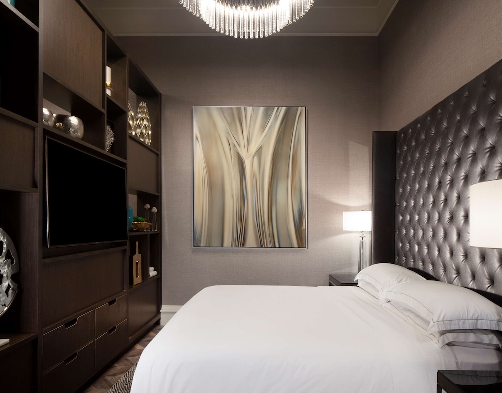 Hilton Tampa Airport Westshore — Hotel rooms in Tampa, Florida