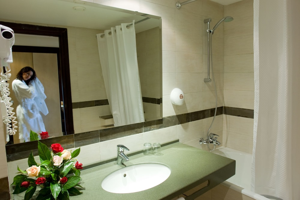 Seabel Alhambra Beach Golf & Spa — Hotel rooms in Port El Kantaoui