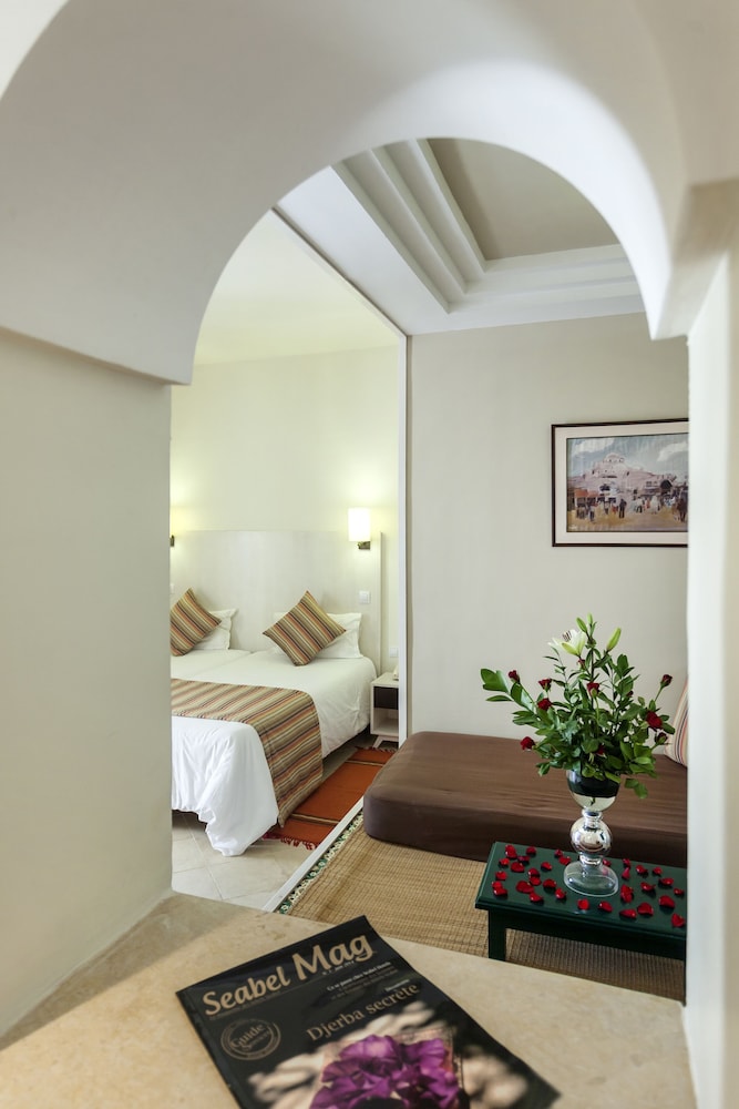 Seabel Alhambra Beach Golf & Spa — Hotel rooms in Port El Kantaoui