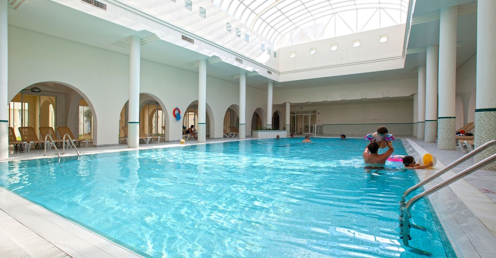 Seabel Alhambra Beach Golf & Spa — Swimming pool in Port El Kantaoui