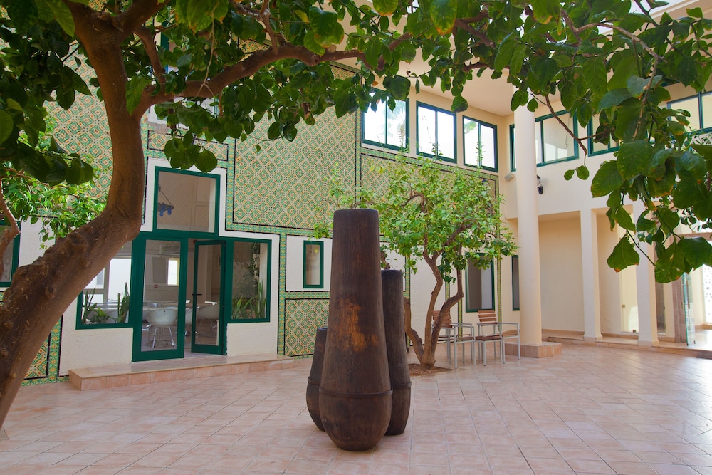 Seabel Alhambra Beach Golf & Spa — Hotel building in Port El Kantaoui