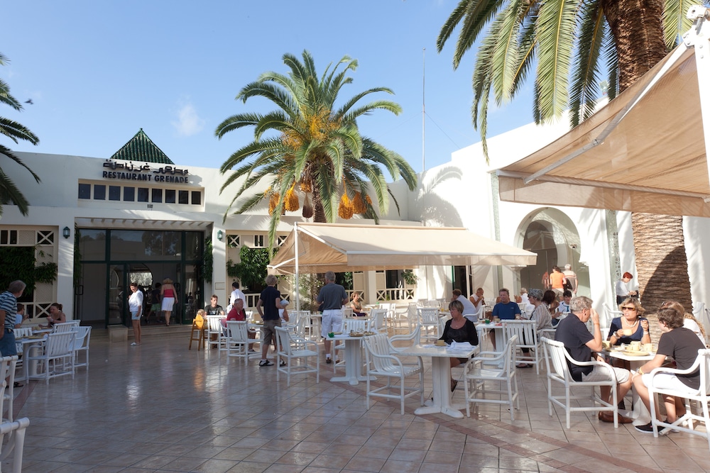 Seabel Alhambra Beach Golf & Spa — Restaurant & bars in Port El Kantaoui