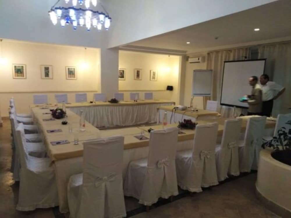 Seabel Alhambra Beach Golf & Spa — Restaurant & bars in Port El Kantaoui