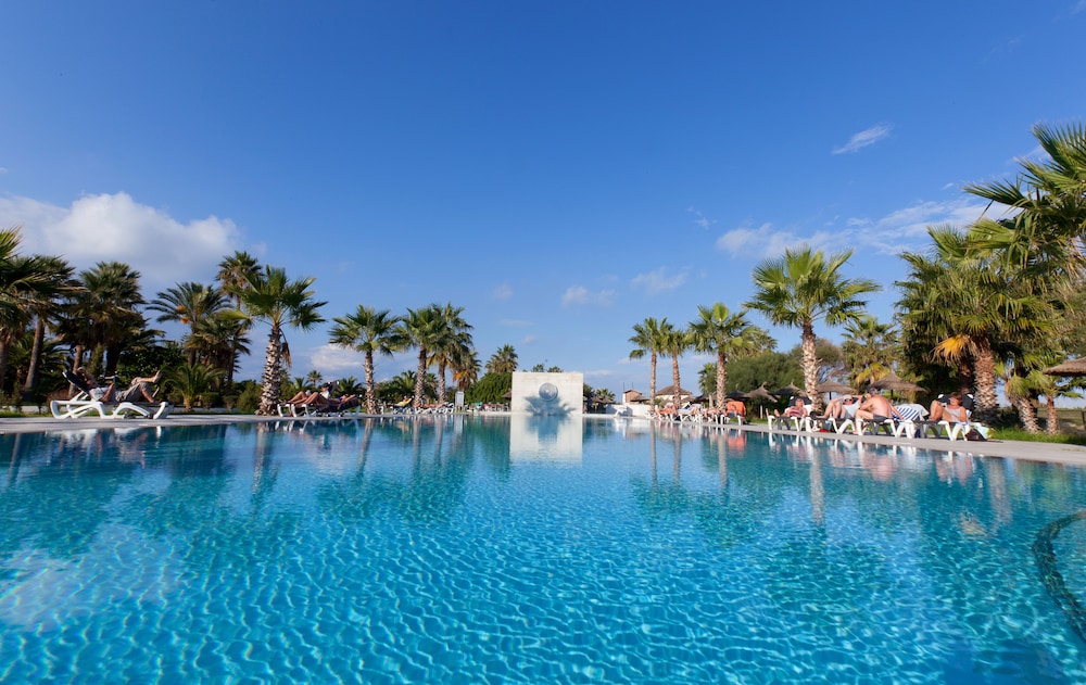 Seabel Alhambra Beach Golf & Spa — Main photo in Port El Kantaoui