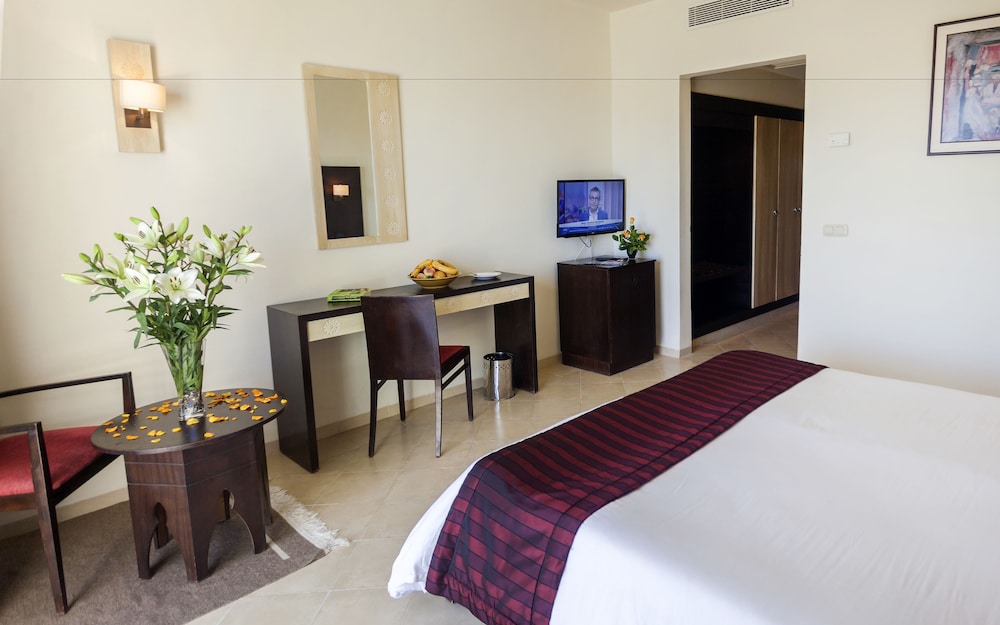 Seabel Alhambra Beach Golf & Spa — Hotel rooms in Port El Kantaoui