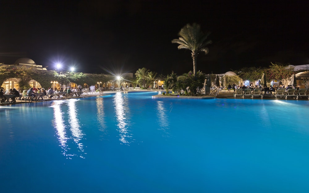 Seabel Rym Beach Djerba — Swimming pool in Aghir, Medenine