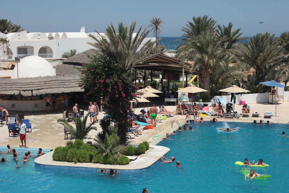 Seabel Rym Beach Djerba — Swimming pool in Aghir, Medenine