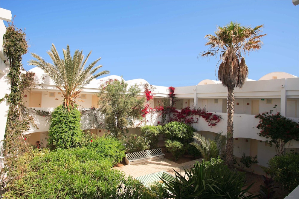 Seabel Rym Beach Djerba — Hotel building in Aghir, Medenine