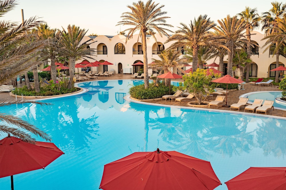 SENTIDO Djerba Beach — Swimming pool in Midoun, Medenine