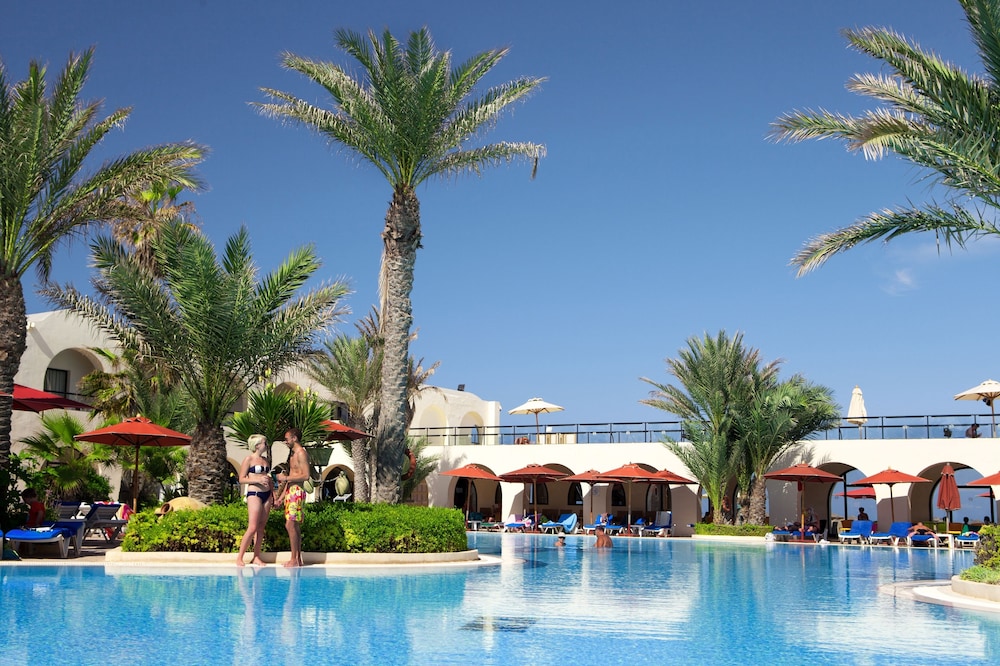 SENTIDO Djerba Beach — Swimming pool in Midoun, Medenine