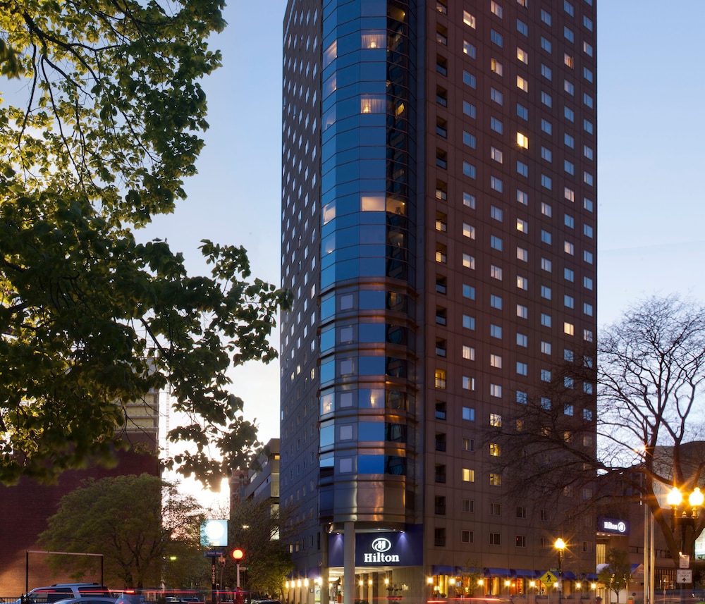 Hilton Boston Back Bay — Hotel building in Boston, Massachusetts