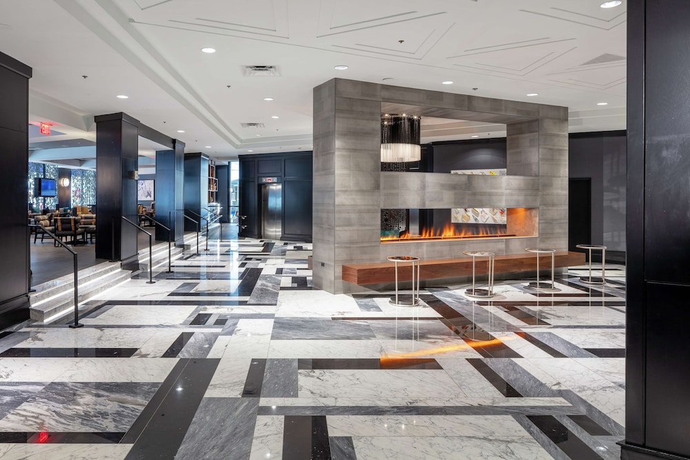 Hilton Boston Back Bay — Hotel building in Boston, Massachusetts