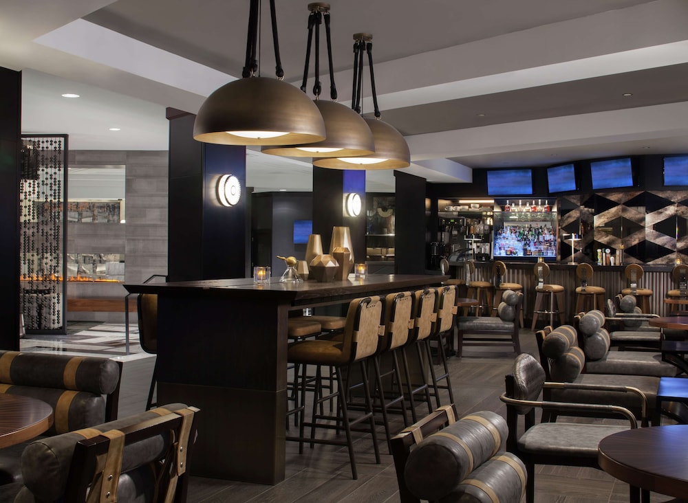 Hilton Boston Back Bay — Restaurant & bars in Boston, Massachusetts