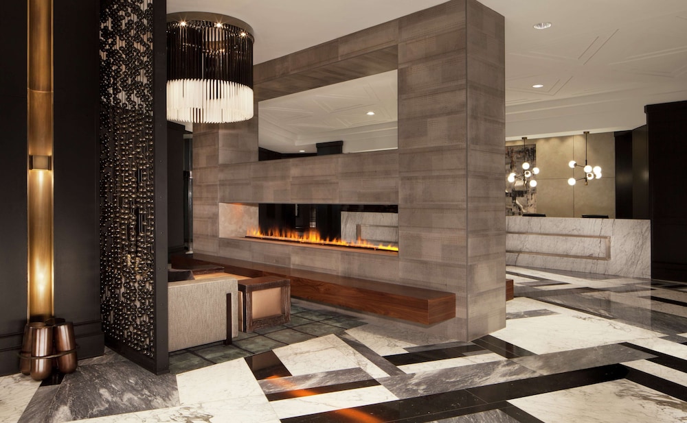 Hilton Boston Back Bay — Hotel building in Boston, Massachusetts